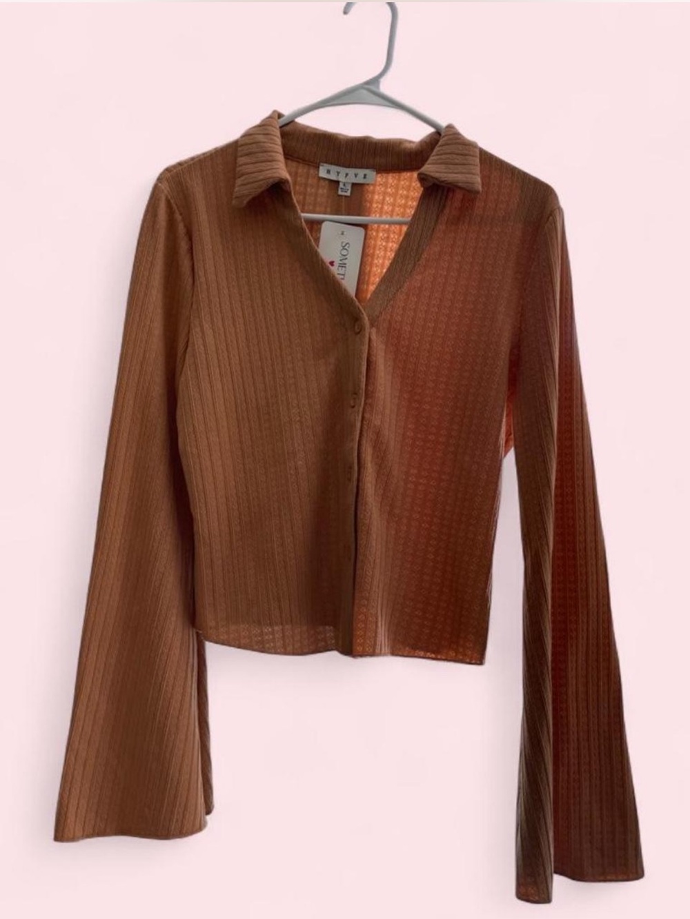 HYFVE ribbed long flared sleeve knit top Sz M, but fits like XS! NWT, lite brown